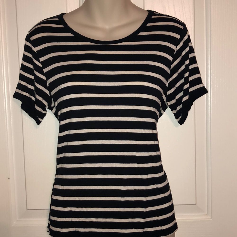 Black and White Striped Short Sleeve T-shirt